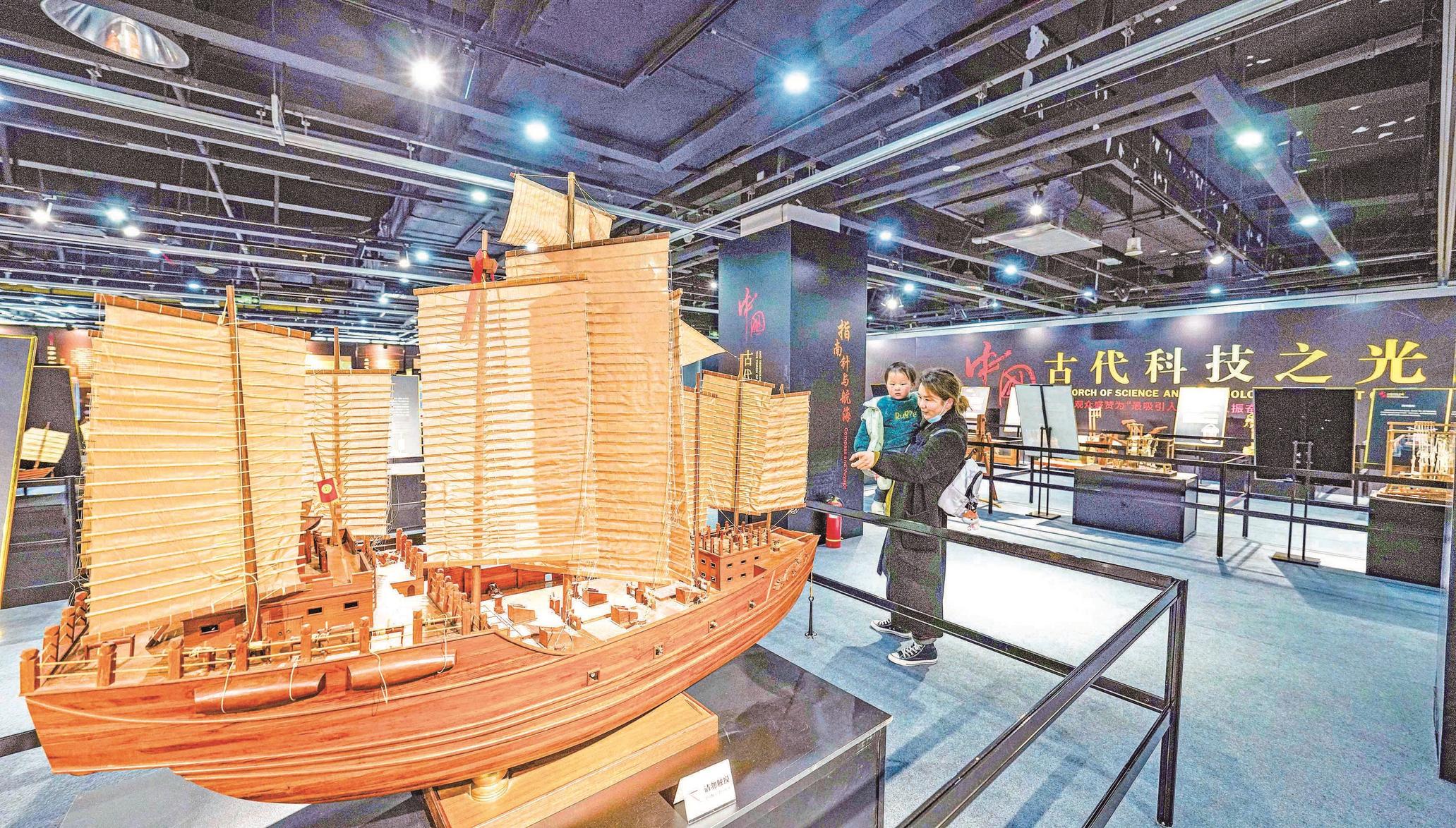remarkable-achievements-of-ancient-china-exhibited-in-wuhan-the