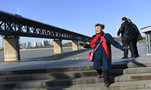 Retired Russian translator lives modeling dream in Hubei